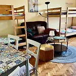 Zen Hostel By Central Market