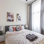 Exclusive Rakoczi Residence By Anna