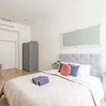 Exclusive Central Apartment Next To The Fashion Street