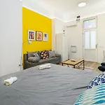 Stylish Yellow Suite In The Heart Of Budapest