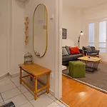 Central&Cozy Balcony!3Bdr 2Bth