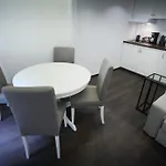 Chain Bridge Apartment