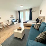 Lotus Apartments Downtown