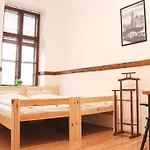 Walking Bed Budapest Downtown