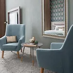 Revay Deluxe Apartments - Free Parking