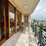 Charlies Apartment Budapest With Free Garage