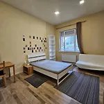 Home Stay Private Rooms - Corvin Budapest