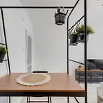 Luxurious, Intimate Getaway Bp