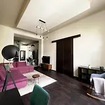 Deluxe Cosmopolitan Apartment Budapest, With Private Parking