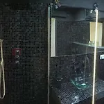 City Center Apartment With Gym & Spa