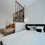 Paulay 11 Center Designer Apartment