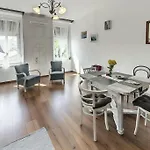Bright Sunny Apt At Keleti Station,Near Citycenter