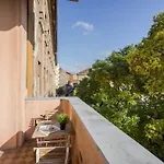 Klauzal Garden City Apartments