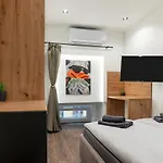 Downtown Luxury By Stlcz With 2 Bathrooms