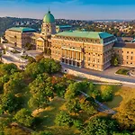 Beautiful Spacious Three-Room Suite Close To Buda Castle