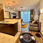 Vinyl Gozsdu Apartments