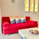 Spacious Riverside Residency - Magnificent View