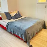 Spacious Riverside Residency - Magnificent View