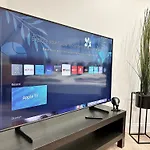 Premium Apartment By Hi5- Brody Street