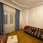 Apartment And Rooms Heart Of The City