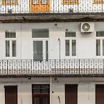 Elegant Stay Near Hungarian Museum By Pink Flamingo