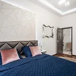 Centrum Opera Luxury Apartment With Free Garage