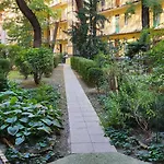 Buda Garden Apartment