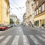 Stylish Purple Suite In Heart Of Budapest