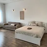 Somogyi Bela Apartments