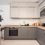 Heroes Square Apartment