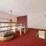 Secluded Mezzanine Studio Near Astoria