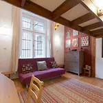Secluded Mezzanine Studio Near Astoria