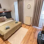 City Vibes Apartment - 3 Bdrms
