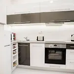 New Luxury Apartment In The Center With A/C