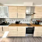 Palace Quarter 2 Peaceful Modern Central Top Floor Apartment