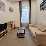 Big City Life Home