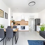 Gde Rakoczi 27 Apartmant