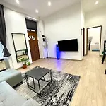 Smart Home Near The Westend City Center