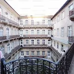 Basilica Luxury Apartment