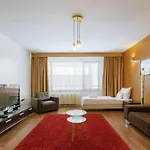 Sweet Hotel