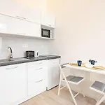 Ultra Central - New - Comfy Studio