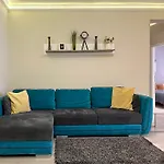 Asbóth Taylor Apartment