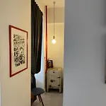 Stylish Studios Apartment In The City Center With Air Conditioning