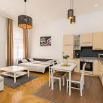 Real Apartments Revay