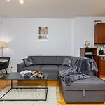 Venus Apartments - Helena Haz