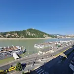 Danube Wonder View Apartment