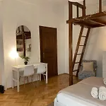Romantic City Centre Flat - Alexandra Apartment