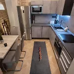 Quiet And Stylish City Park Flat
