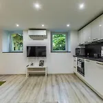 Venus Apartments - Broadway II