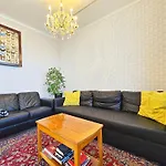 Rumbach Terrace Apartment